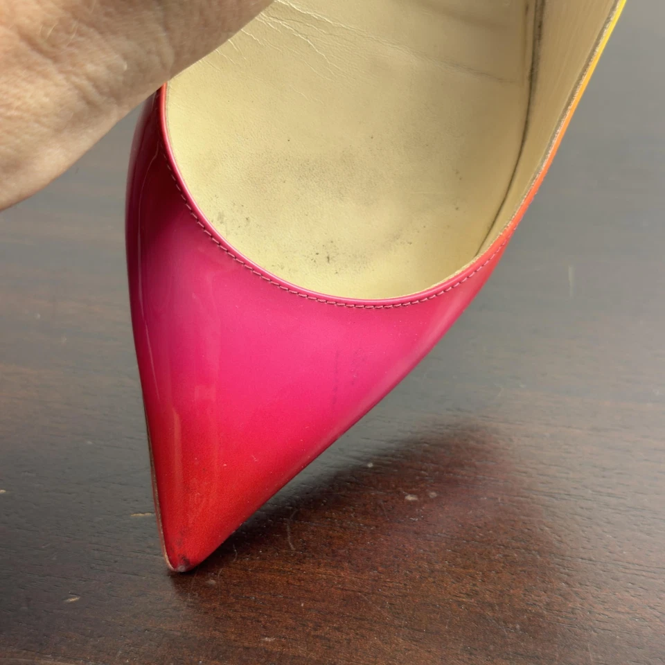 Zapatos Christian Louboutin para mujer talla 38,5 charol punta plana hechos en Foto 4 de 4