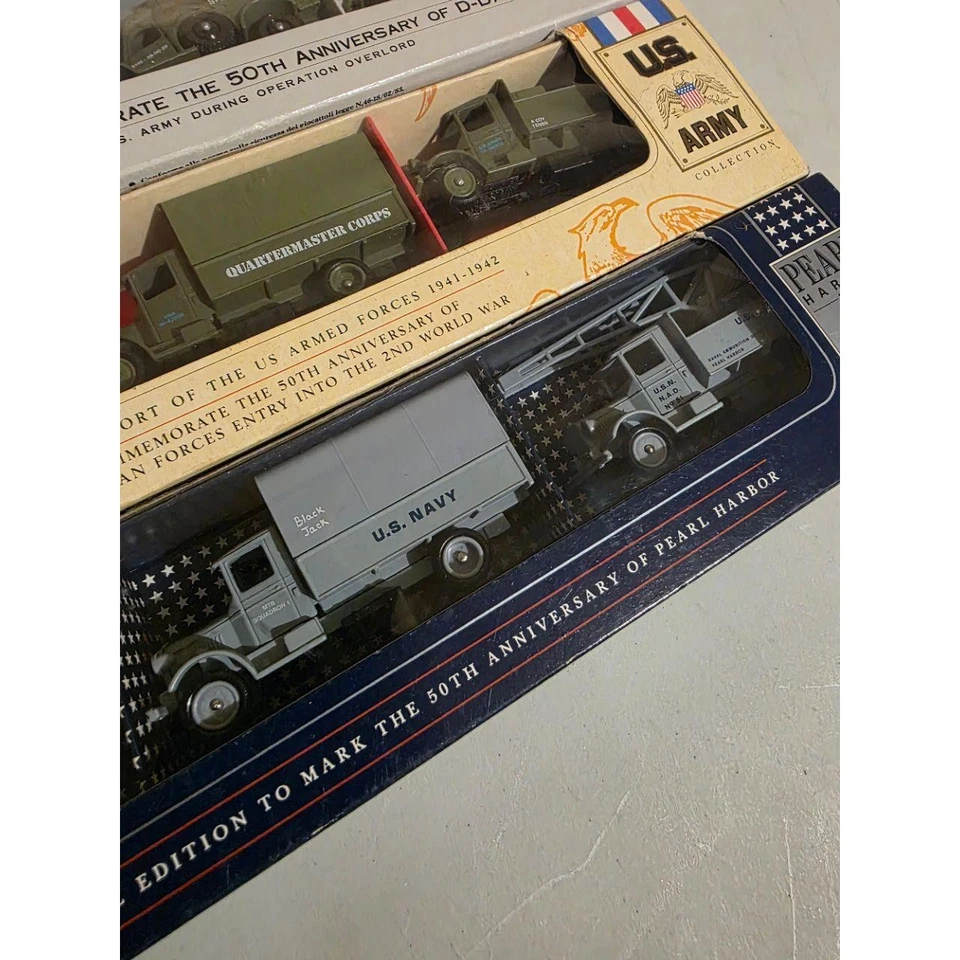 Lote de vehículos militares diecast Lledo 50 aniversario día D Pearl Harbor y más Foto 3 de 4