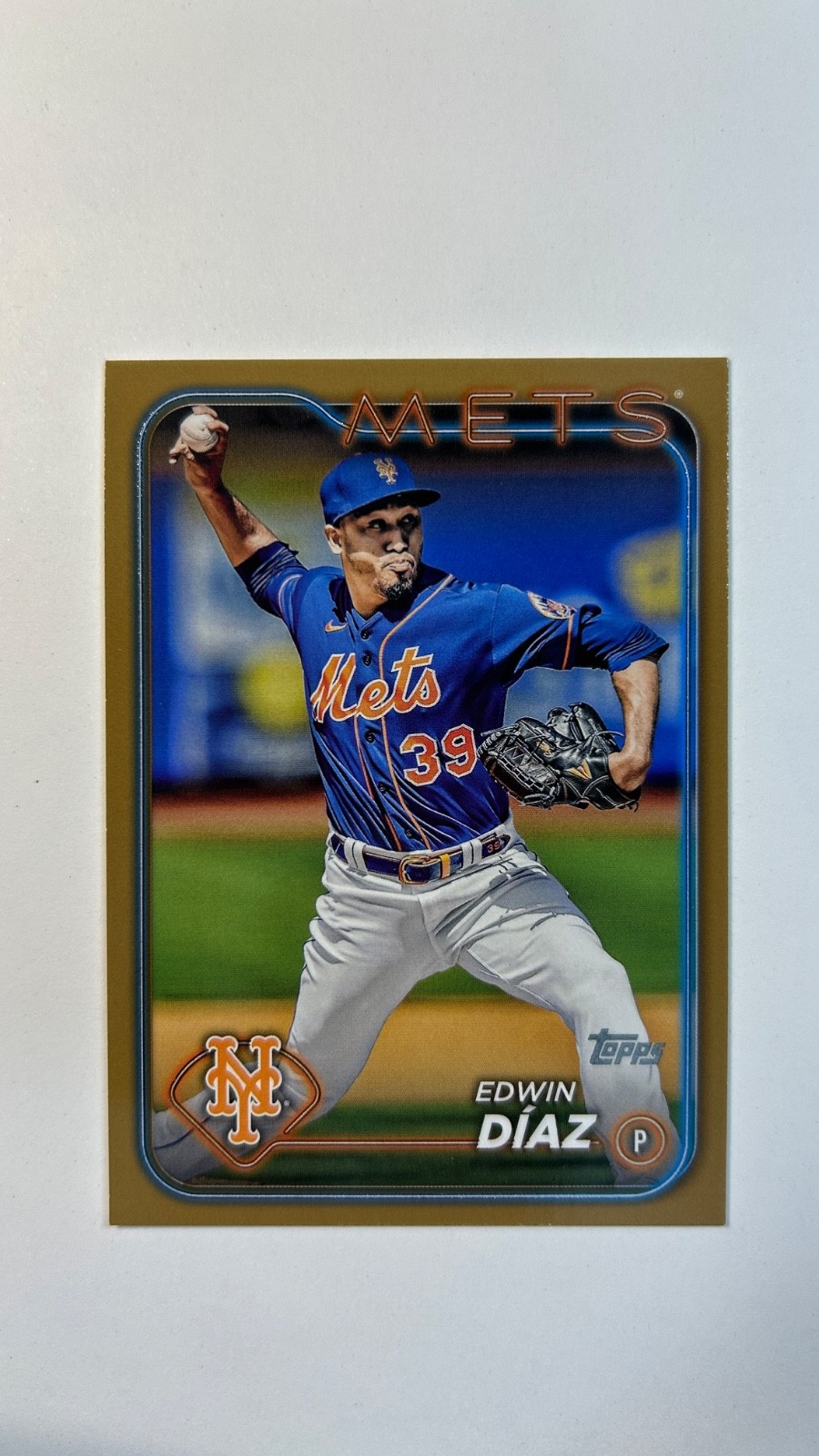 Edwin Diaz 2024 Topps Series One #120 Gold Parallel /2024 New York Mets