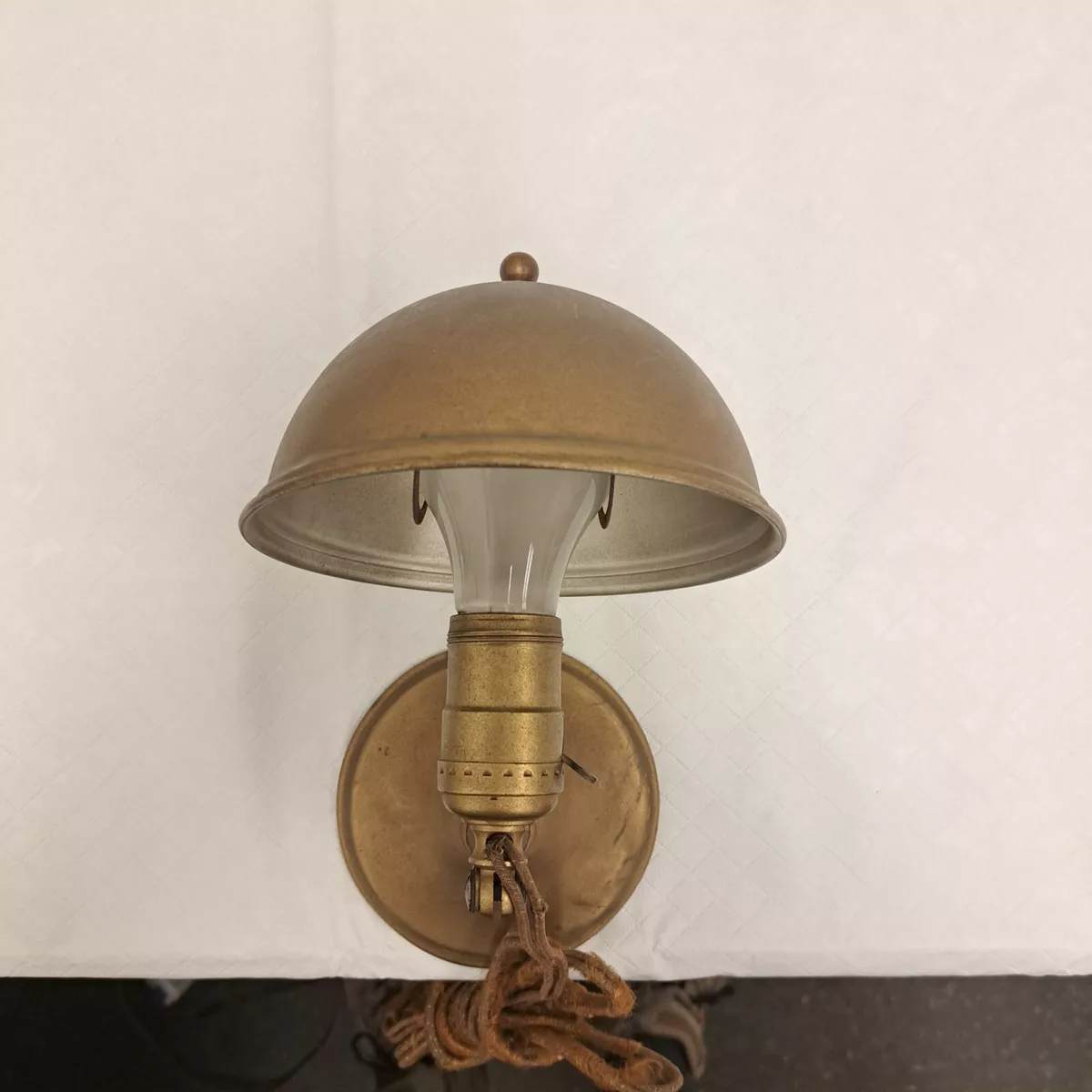 The Greist Mfg Co Wall Lamp Adjustable Antique Lighting New Haven Conn Vtg Rare