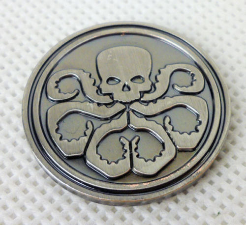 Agents of S.H.I.E.L.D. Shield Badge Holder + 2 Customaized ID cards + FREE Coin - Foto 11 di 11