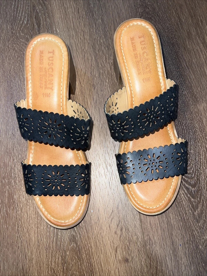 Sandália Easy Street Wedge Feminina 11M Toscana Preta Floral Verão - Imagem 3 de 4