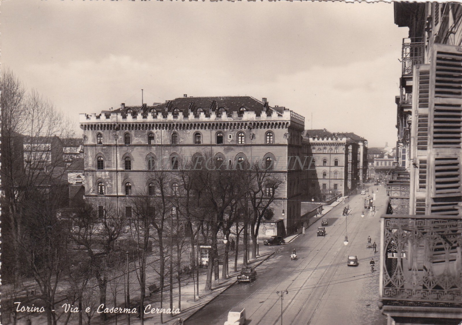Foto 1 di 2
