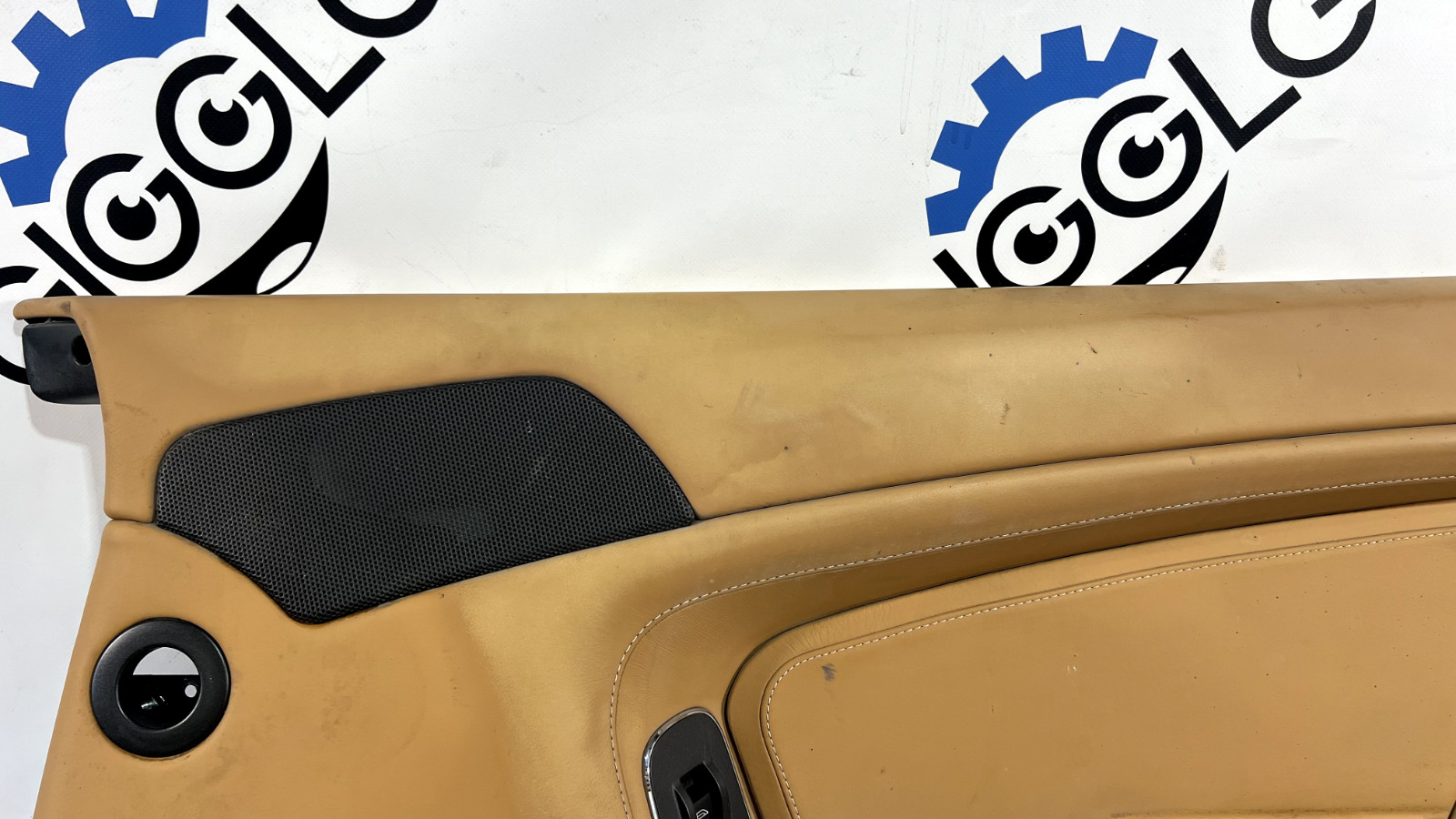 2011 ASTON MARTIN VANTAGE PASSENGER RIGHT FRONT DOOR PANEL COVER TRIM OEM