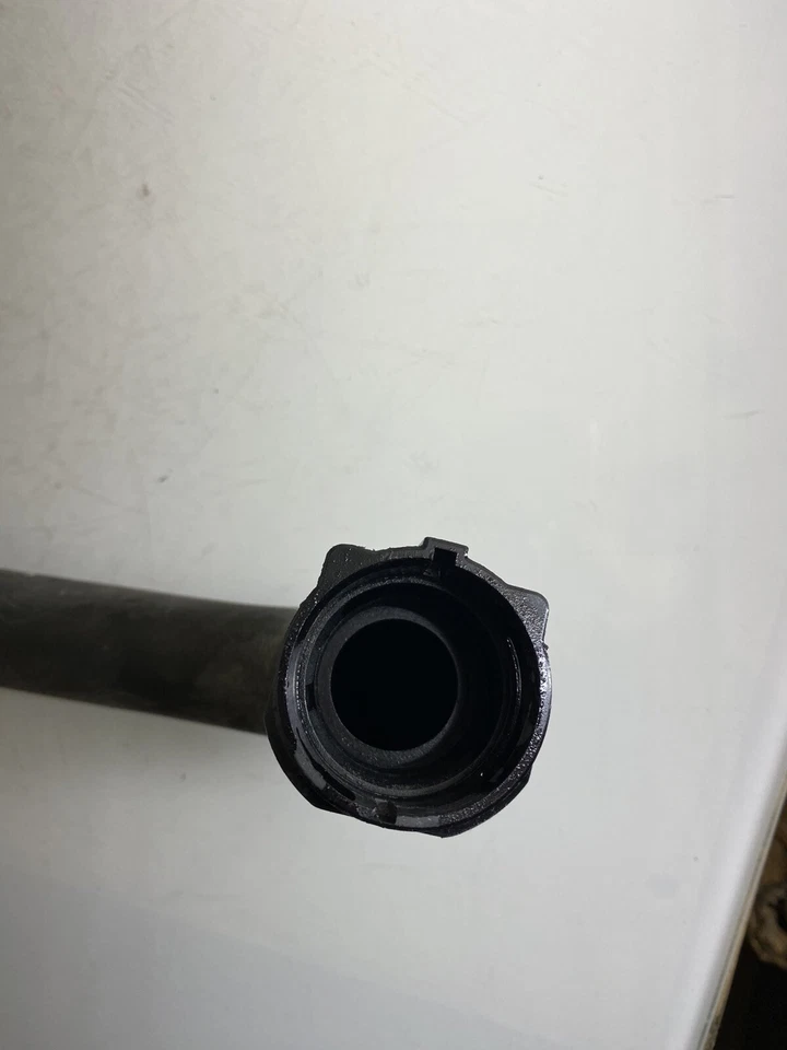 AUDI A4 B9 2.0 TFSI PETROL LOWER RADIATOR COOLANT HOSE 8W0122055L 2015-2019 — 第 3/4 张图片