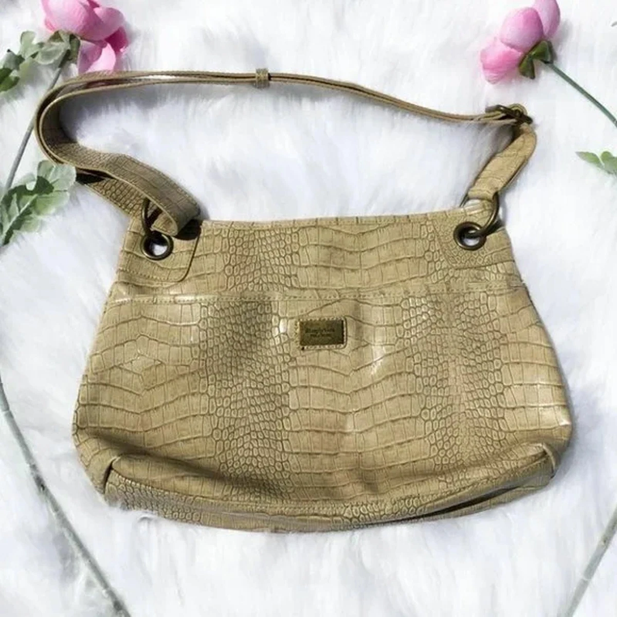 Simply vera hotsell wang purse