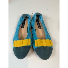Women ballet flat size 8 suede