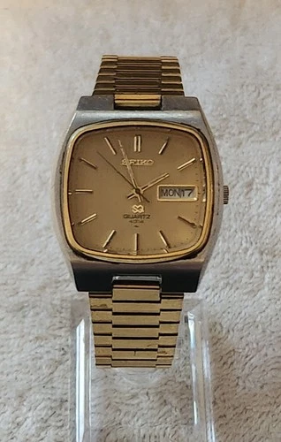 Vintage Seiko SQ Quartz 4004 Men's Gold Silver Tone Day/Date Watch 4633-5019
