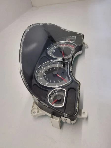 06 2006 PONTIAC TORRENT SPEEDOMETER US - Image 3 of 4