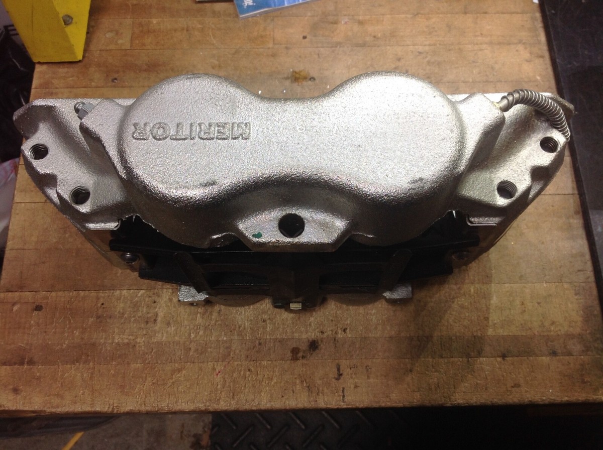60450478006 MERITOR BRAKE CALIPER 4 piston new FITS F650 FORD 