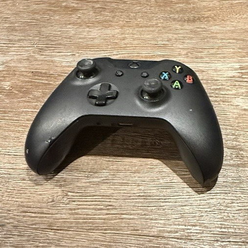 Microsoft Xbox One Wireless Controller Gamepad for Xbox One Console - Black