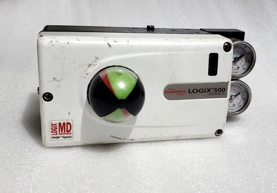 Posicionador digital Flowserve Logix 520MD - 14 -W1REE D0F1 - GM2 500MD Series EE. UU. Foto 4 de 4