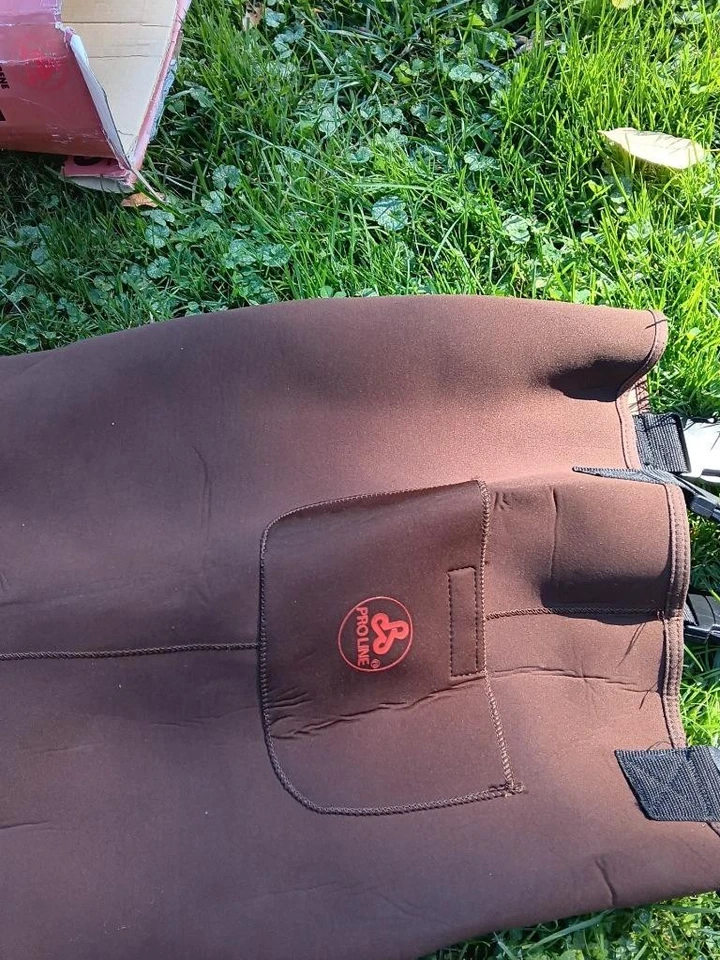 Pro Line Neoprene Chest Wader Model NW950 Size Medium/8-10 Foot/5'7"-6'0" - Image 4 of 4