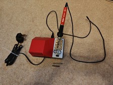 Weller Soldering Iron Station WHS 40. good condition. 40 Watt. Spare Tips 