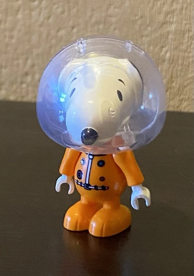 Snoopy Space Traveler Space Shuttle & Satellites 284 Pcs 1969 Apollo 10 Lunar - Image 3 of 4