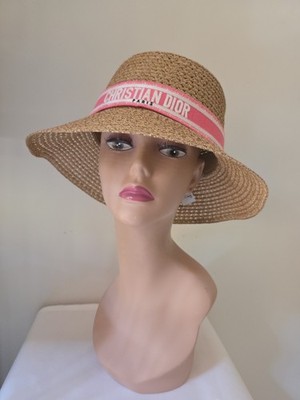 Christian Dior 麦わら帽子 58 ベージュ Christian Dior Straw Bucket Hat 58 Natural 1055873 – FASHIONPHILE