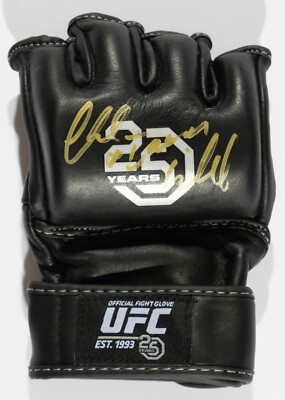 Gant UFC Signé Gant De UFC Signé Par Charles Oliveira - Avec Certificat