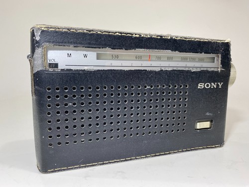 Vintage Sony Seven Transistor Portable Radio Model TR-752 Partially Tested - Picture 3 of 10
