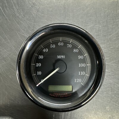 Harley-Davidson 純正 スピードメーター 本体47404-04 2004 Harley-Davidson Touring Family Speedo Assembly | 67442-04