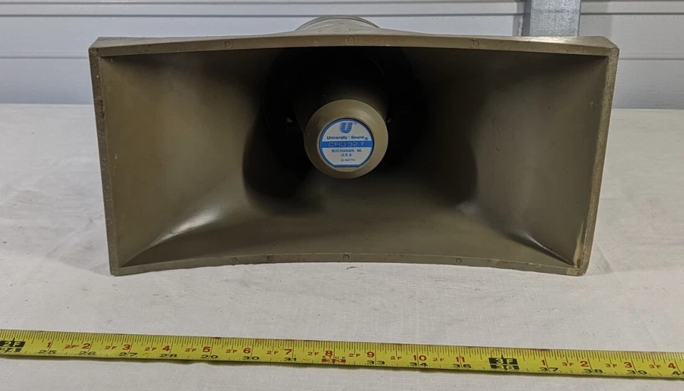 Electro-Voice / University Sound CFID-32T PA Horn UNTESTED FOR PARTS CONDITION  - Image 2 of 4