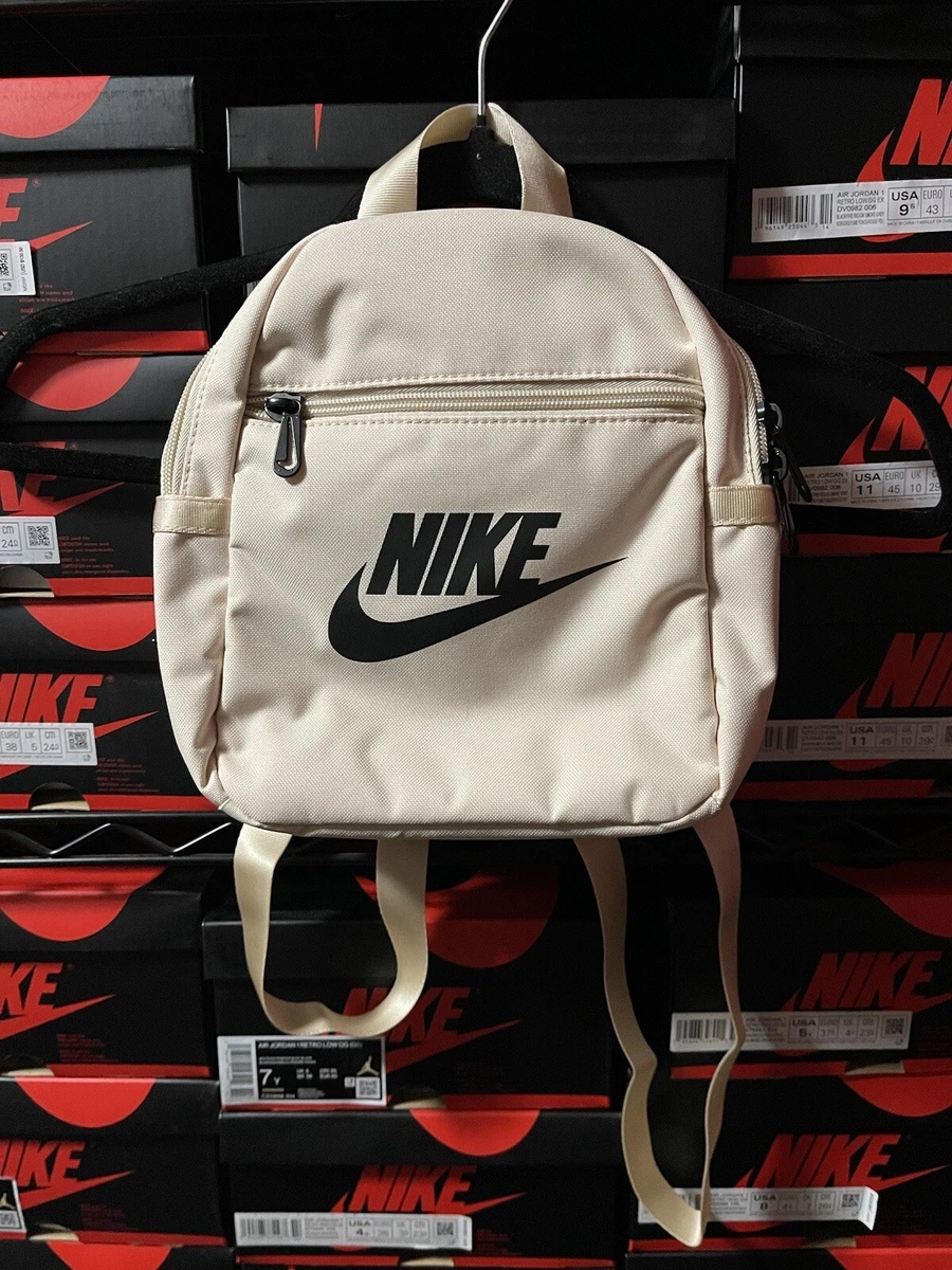 Nike Sportswear Futura 365 Mini Backpack 