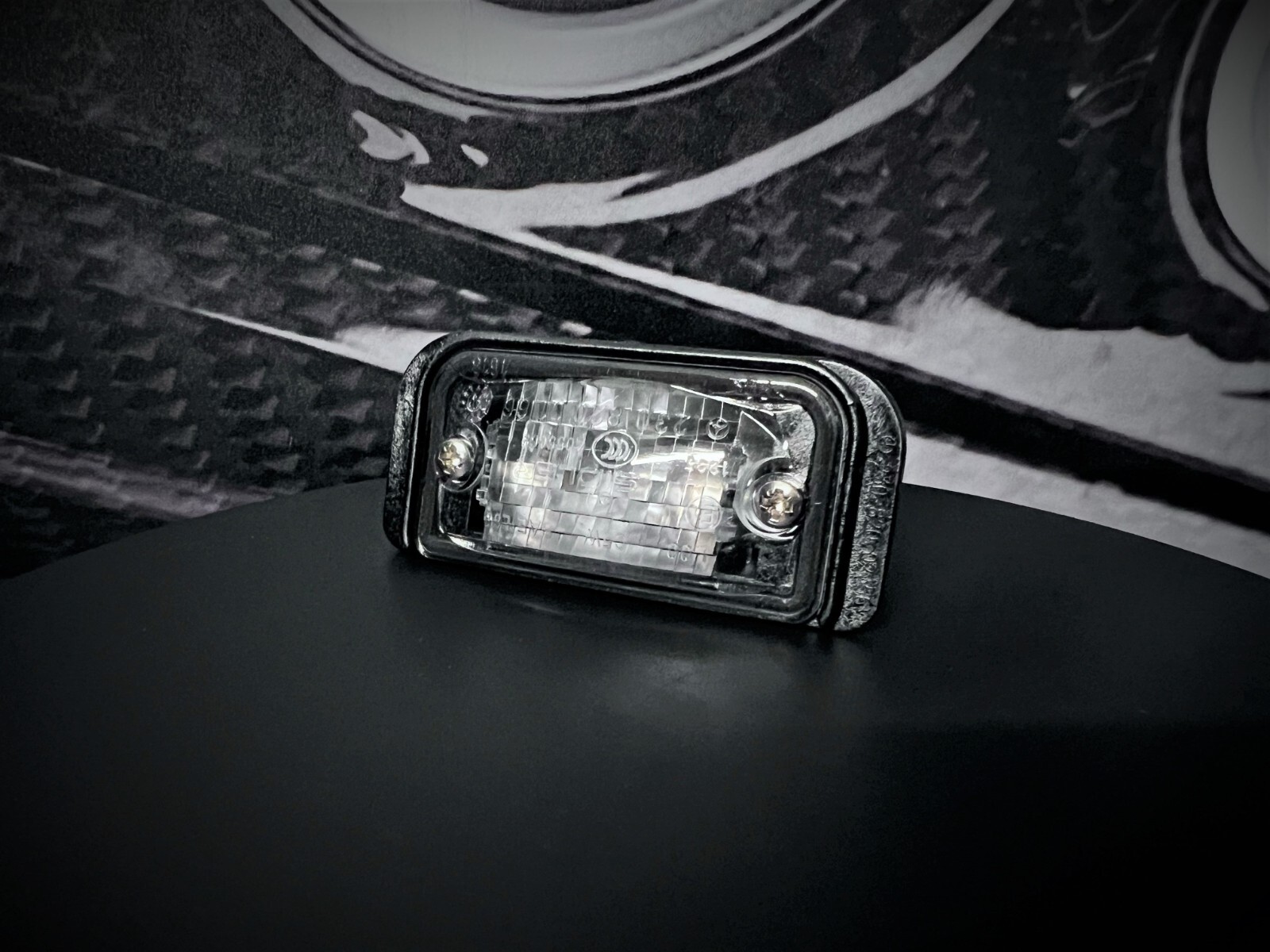 Genuine MercedesBenz R230 SLClass Rear Number Plate Bulb Holder