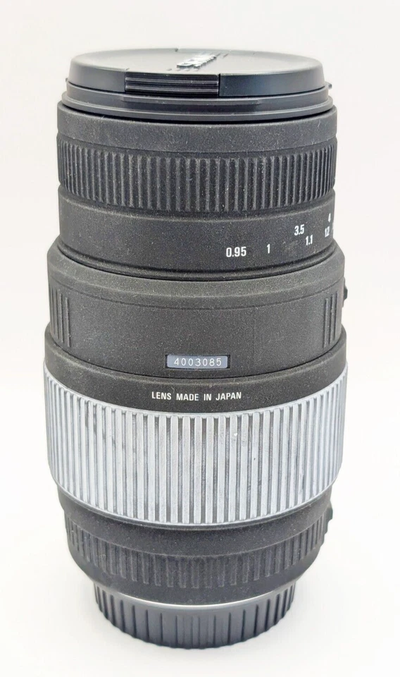 Sigma 70-300mm 1:4-5.6 DG Macro 200-300 Lens Made in Japan Black Lens Caps - Image 2 of 4