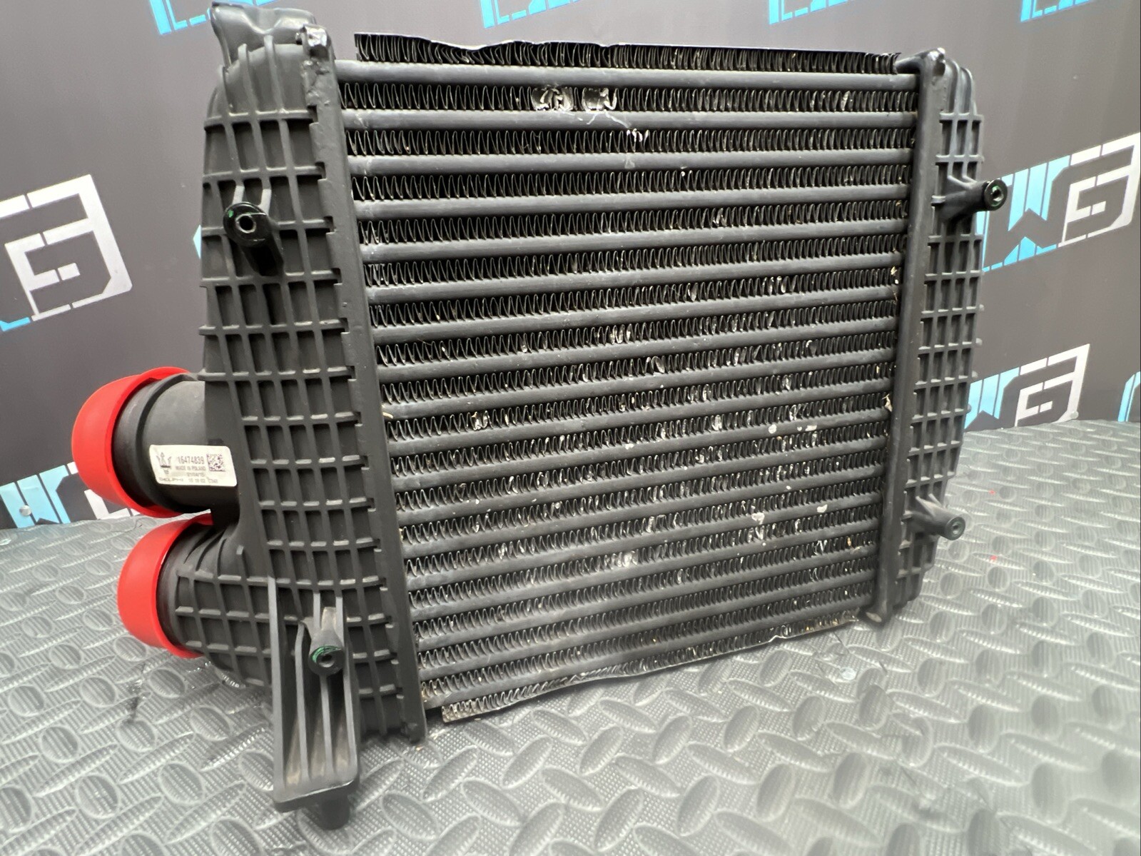 OEM 2014-2020 MASERATI GHIBLI LEFT RADIATOR TURBO INTERCOOLER 16474839