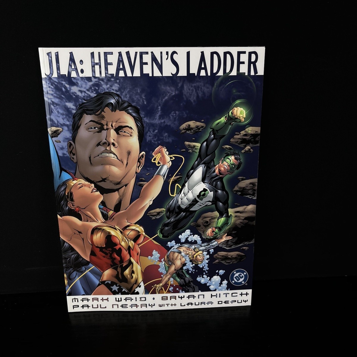 DC COMICS- JLA: HEAVEN's LADDER, Graphic Novel 2000 Oversized