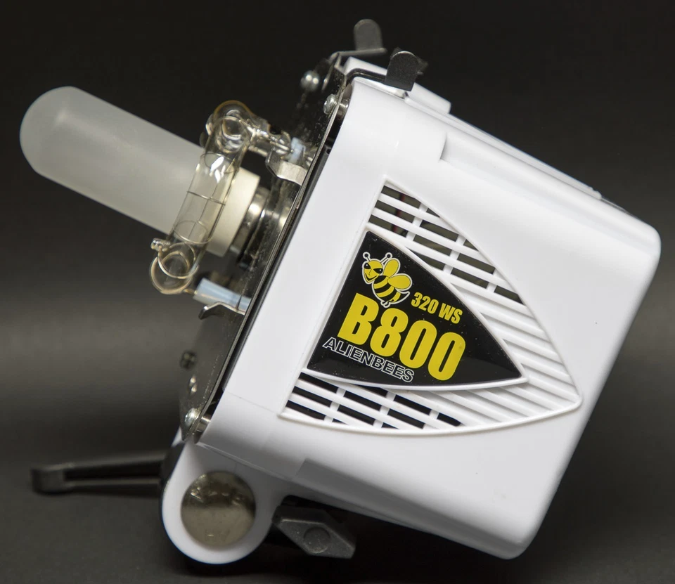 Paul C Buff Alien Bees B800 Arctic White Travel Complete kit, FREE SHIPPING!!! - Image 3 of 4