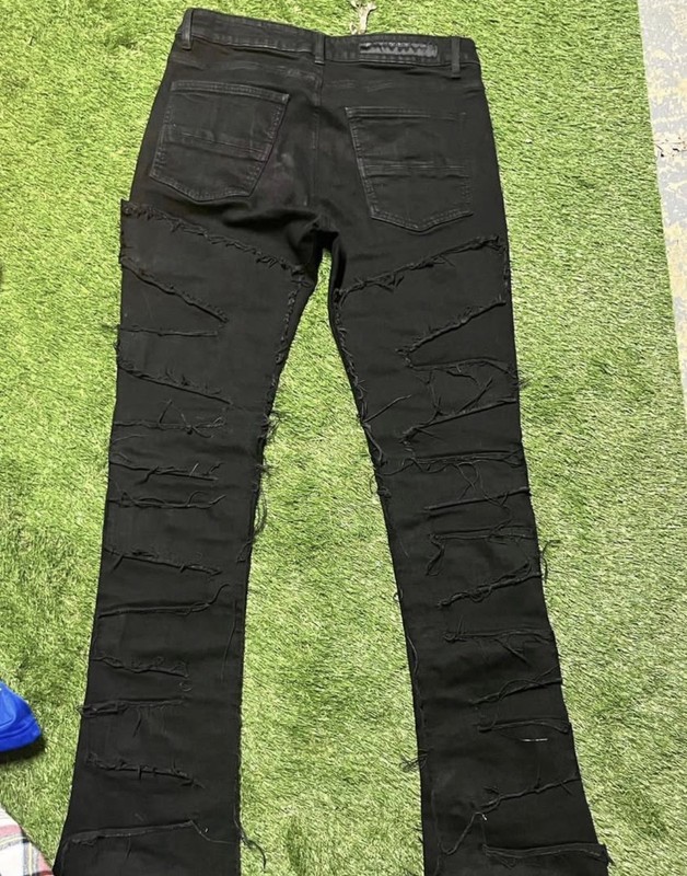 Men's Black Distressed Ripped Denim Jeans Solid 5-Pocket Design