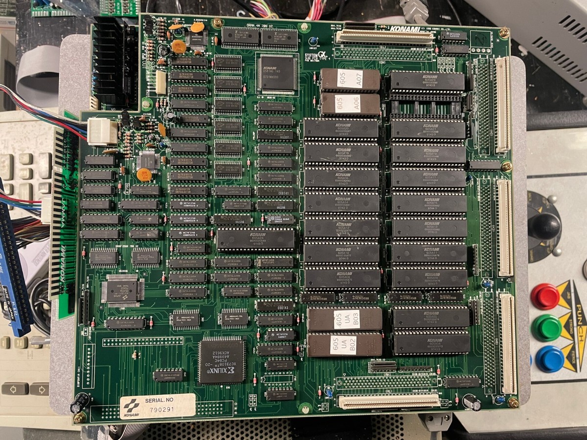 Rushing Heroes - Konami - System GX - Arcade PCB Jamma Rushing Heroes - Konami - System GX - Arcade PCB Jamma