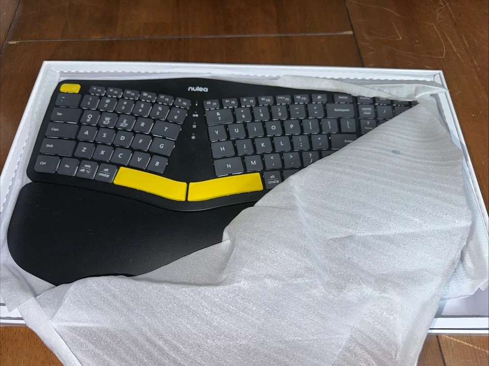 Nulea Wireless Ergonomic Keyboard - Image 2 of 2