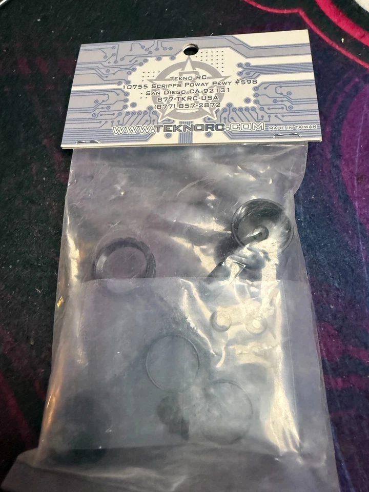 Tekno RC TKR6018 – Shock Cap & Spring Adjustment Collars (composite, 2 shocks) - Image 2 of 2