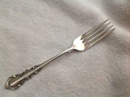 REED & BARTON STERLING SILVER GEORGIAN ROSE DINNER FORK - Photo 1 sur 6