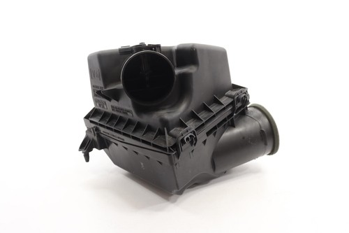 2017 - 2019 TOYOTA HIGHLANDER 3.5L AIR CLEANER FILTER HOUSING BOX OEM 177000P240 - Picture 4 of 12