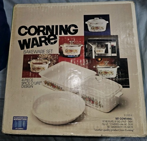 Vintage Corning Ware Backformen Set 4-teilig Gewürz O'Life Design P-260-8 Neu aus altem Lagerbestand