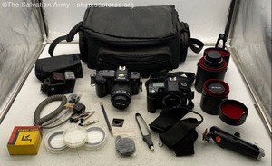 10.1LB Nikon F-401S & D80 Film & Digital Cameras W/ Accessories *Untested*