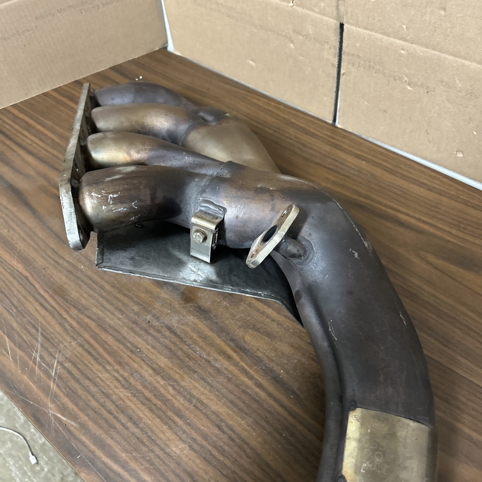 2010 Aston Martin V8 Vantage Right RH Exhaust Manifold OEM (6G33-5G236-BC)