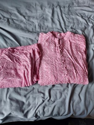 2-teilige asiatische Suite rosa mit Perlen Design kommt mit einer Hose Größe 42