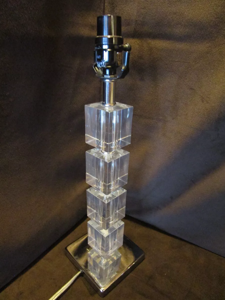 Lucite lamp outlet