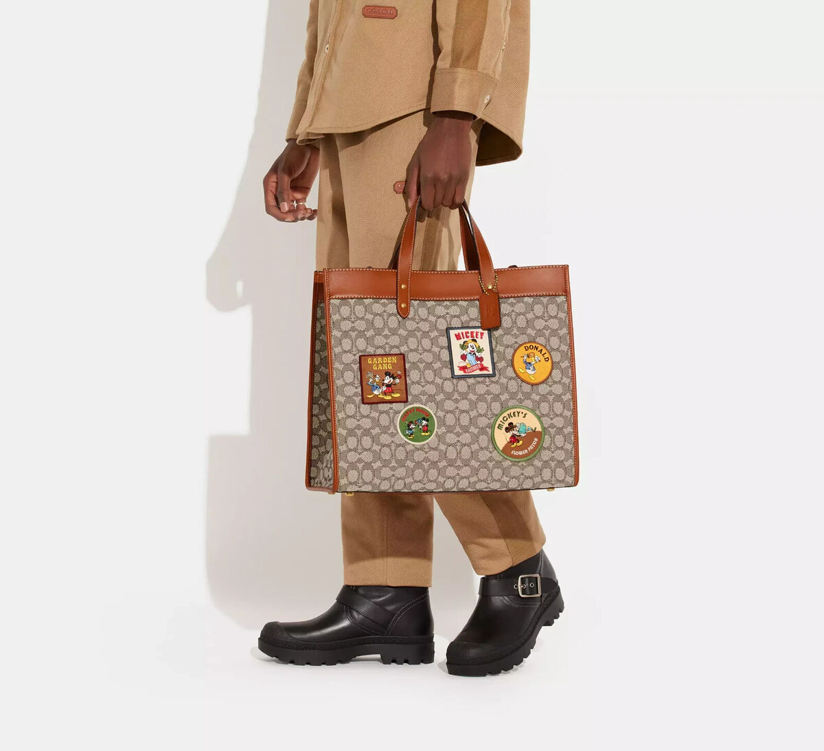 NWT COACH Disney X Coach Field Tote Bag 40 In Signature NWT COACH Disney X Coach Field Tote Bag 40 In Signature