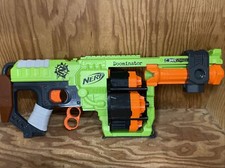 Nerf Zombie Strike Doominator 24 Dart Blaster