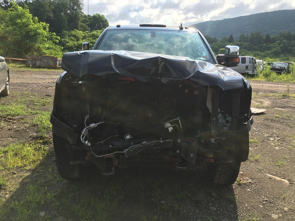 15 16 GMC GMC SIERRA 2500 Carrier Assembly Foto 3 de 4