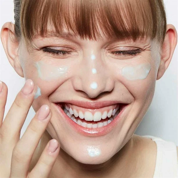 AVON Magix Shine & Oil Control Primer 30 ml - 1 oz - Image 4 of 4