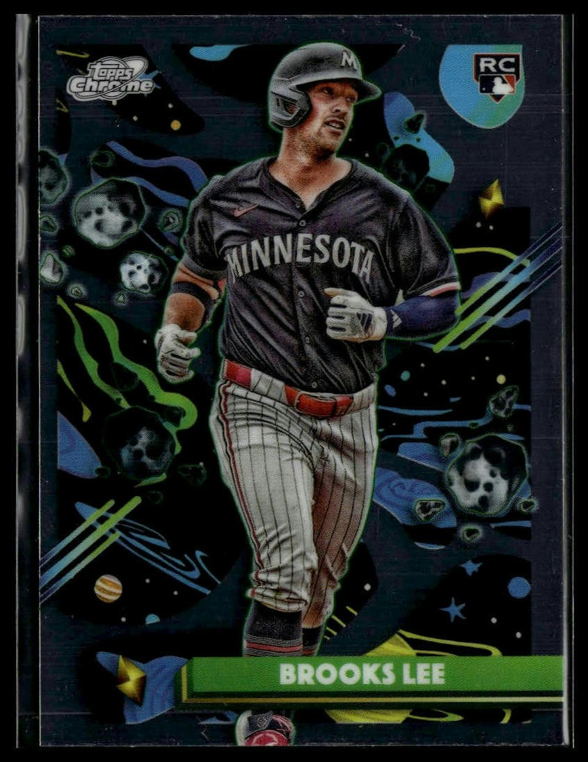 2025 Topps Chrome Cosmic #129 Brooks Lee Refractor