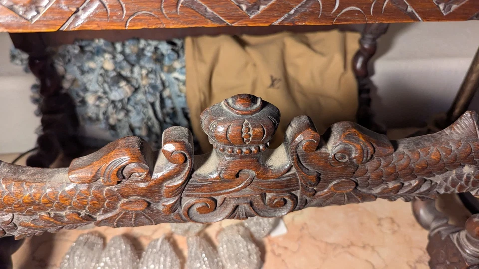 Bench Barley Twist With Family Crest - Image 2 of 4