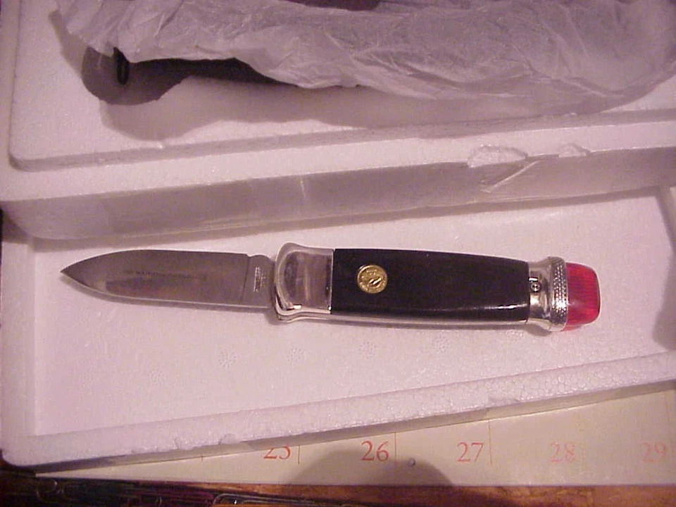 Cuchillo de coleccionista Police Franklin Mint 1971 Plymouth Fury hoja única con caja bolsa Foto 3 de 4