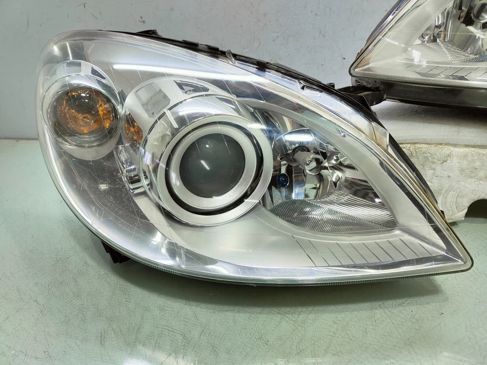 Luces delanteras XENON HID OEM MERCEDES-BENZ W245 B170 CLASE B 2005-2008 Foto 3 de 4