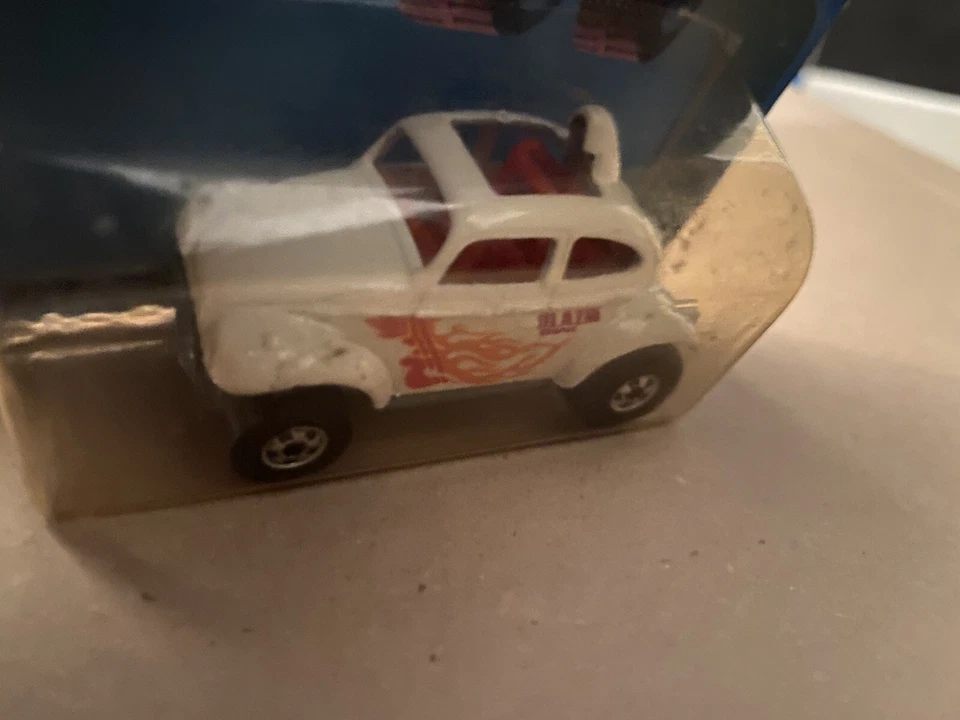 HOT WHEELS VW Baja Bug (Beetle) on card No 2542 Brand New in Packet - Image 3 of 3